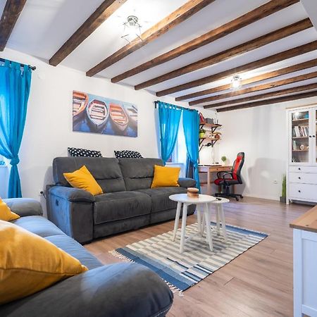 Holiday House Nova Стара Башка Екстер'єр фото