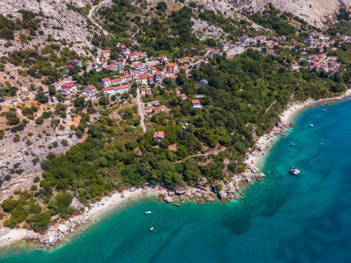 Holiday House Nova Стара Башка Екстер'єр фото